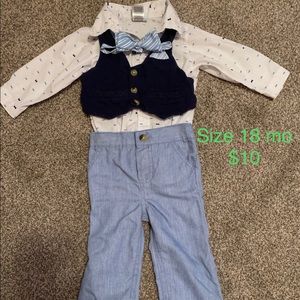 Lots of toddler boys clothing